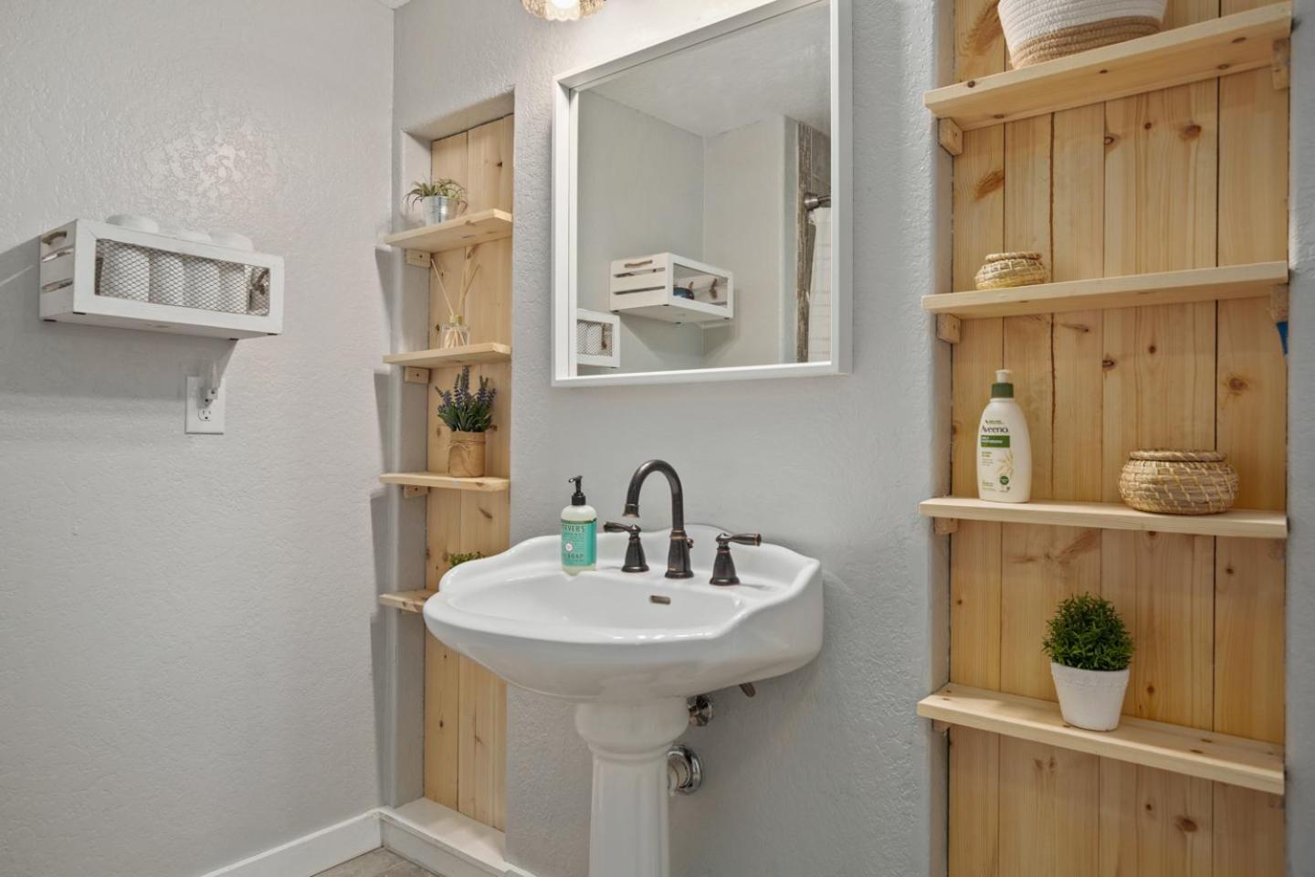 Downtown Studio 1 At Beer Ranch Project Inn Wimberley Buitenkant foto