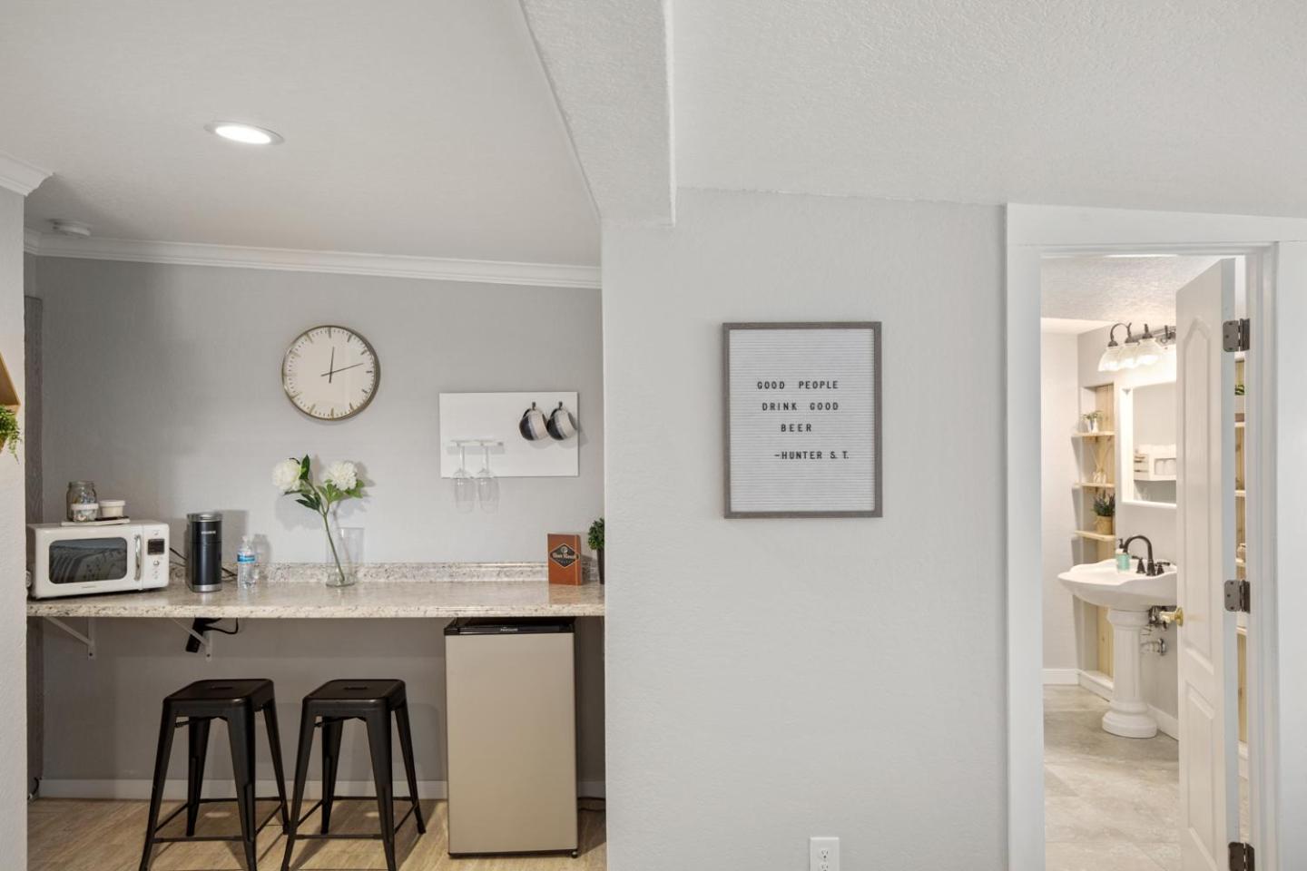 Downtown Studio 1 At Beer Ranch Project Inn Wimberley Buitenkant foto